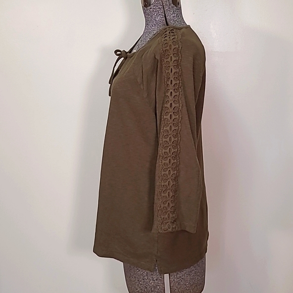 Talbots 3/4 Sleeve Knit Top Eyelet Lace Tie Neck Olive Green Large Petite - Picture 3 of 6